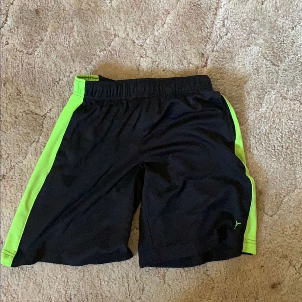 Basketball short